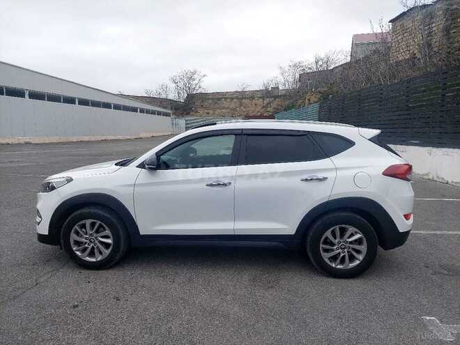 Hyundai Tucson 2015, 221,620 km - 2.0 l - Bakı