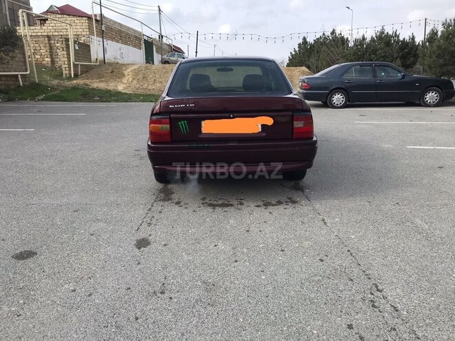 Opel Vectra 1993, 245,000 km - 2.0 l - Sumqayıt