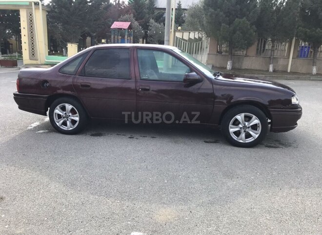 Opel Vectra 1993, 245,000 km - 2.0 l - Sumqayıt