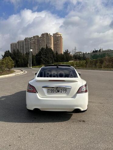 Nissan Maxima-14
