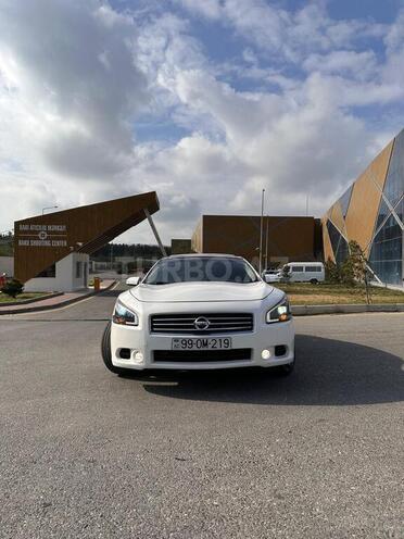 Nissan Maxima-12