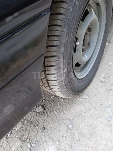 LADA (VAZ) 2115 2010, 463,000 km - 1.6 l - Yevlax
