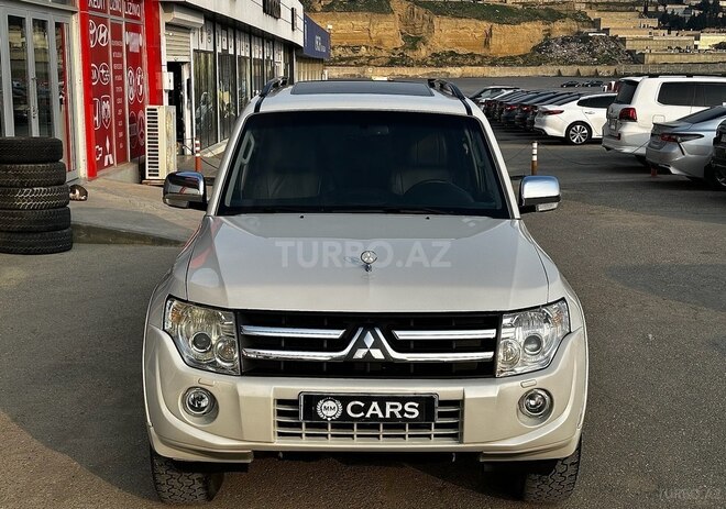 Mitsubishi Pajero 2012, 213,000 km - 3.5 л - Bakı