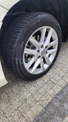 Toyota Land Cruiser Prado 2011, 248,000 km - 2.7 л - Bakı