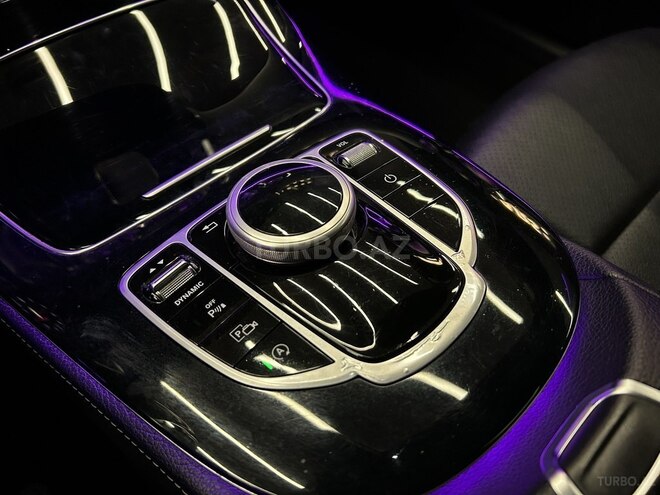Mercedes E 300-14
