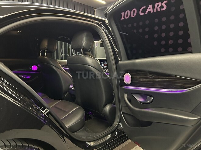 Mercedes E 300-8