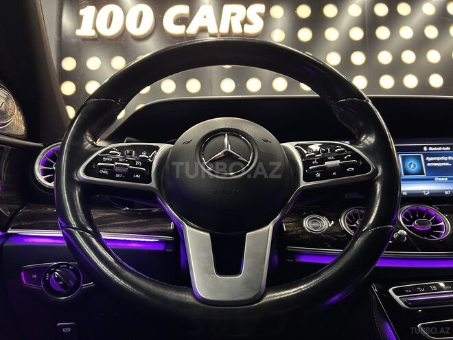 Mercedes E 300-17