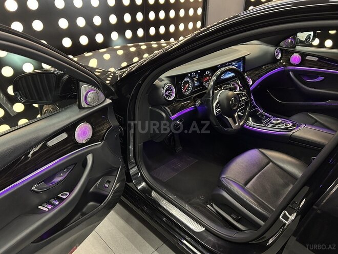 Mercedes E 300-7