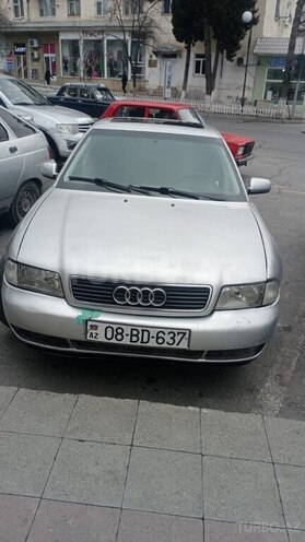 Audi A4 1995, 360,000 km - 2.8 l - Şəki