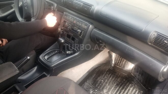 Audi A4 1995, 360,000 km - 2.8 l - Şəki
