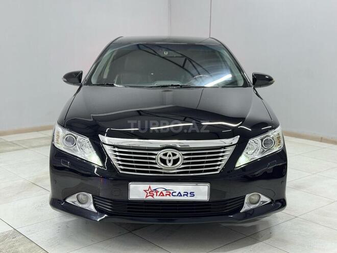Toyota Camry-1
