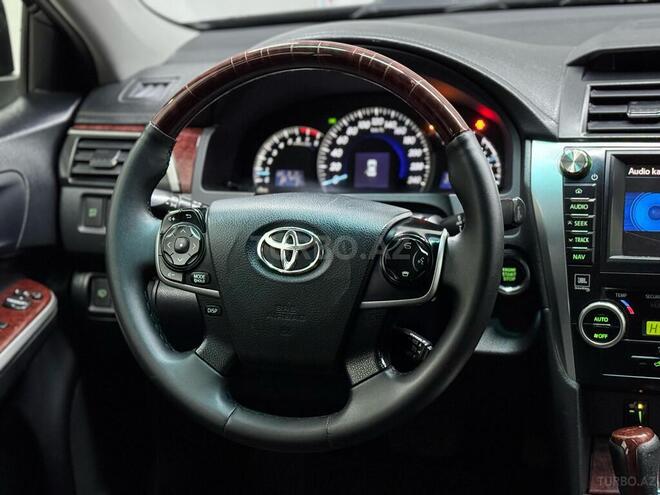 Toyota Camry-20