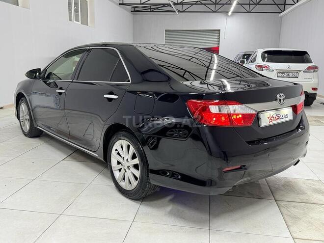 Toyota Camry-9