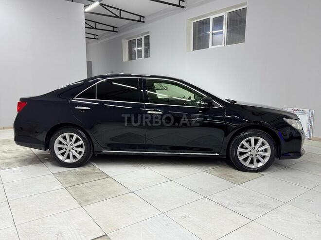 Toyota Camry-8