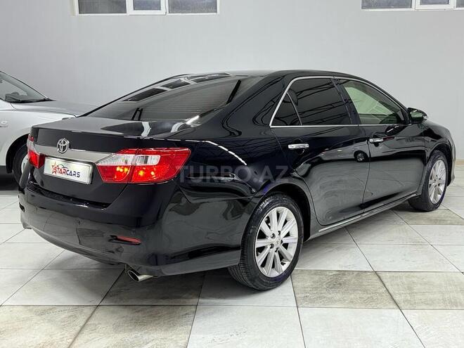 Toyota Camry-6