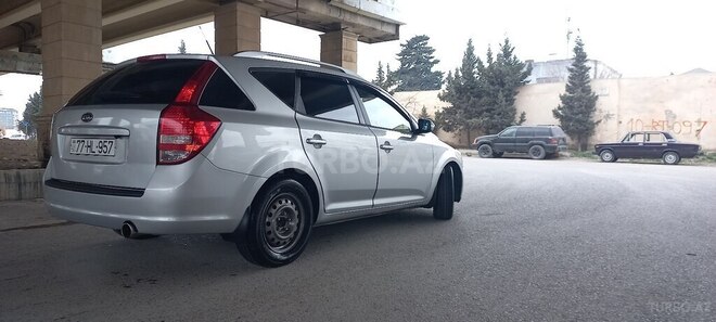 Kia Ceed 2010, 257,000 km - 1.6 л - Bakı