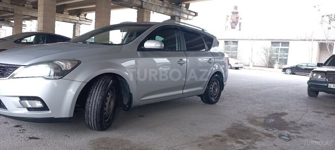 Kia Ceed 2010, 257,000 km - 1.6 л - Bakı