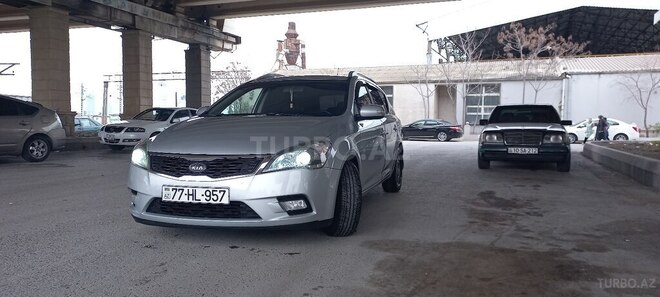 Kia Ceed 2010, 257,000 km - 1.6 л - Bakı