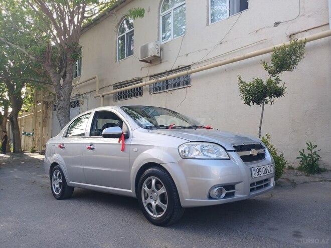 Chevrolet Aveo-1
