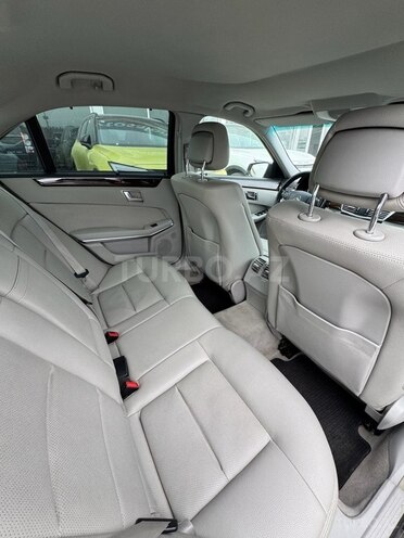 Mercedes E 220 d-10