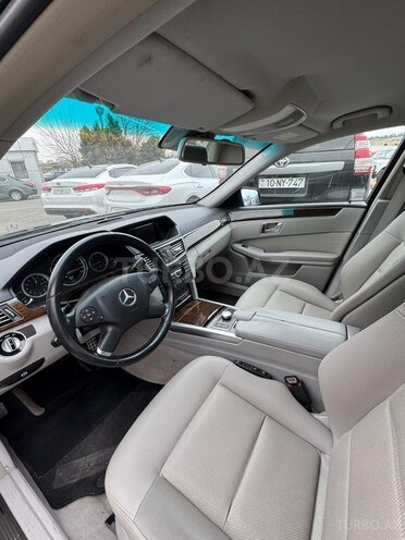 Mercedes E 220 d-8