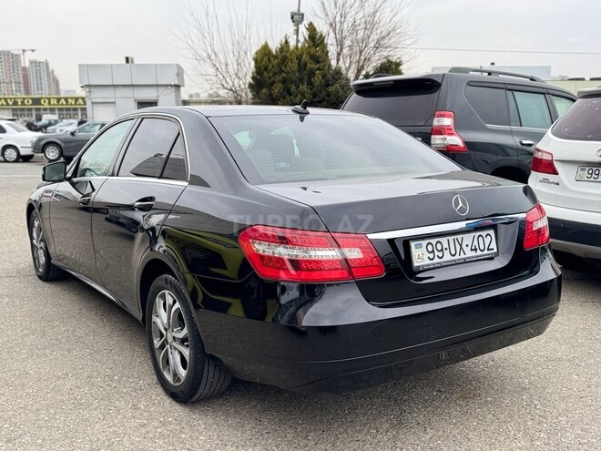Mercedes E 220 d-5