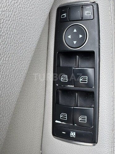 Mercedes E 220 d-14