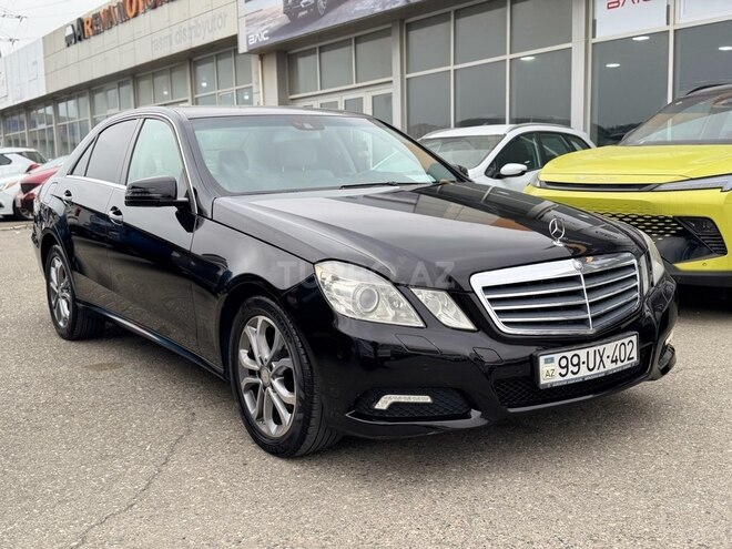 Mercedes E 220 d-3