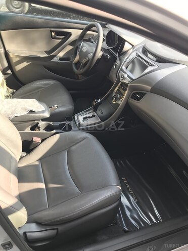 Hyundai Elantra 2012, 237,773 km - 1.8 л - Oğuz