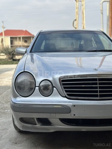 Mercedes E 240 2000, 296,000 km - 2.4 l - Bakı