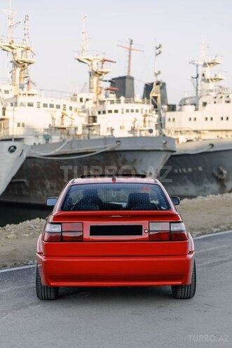 Volkswagen  1990, 236,000 km - 2.0 l - Bakı