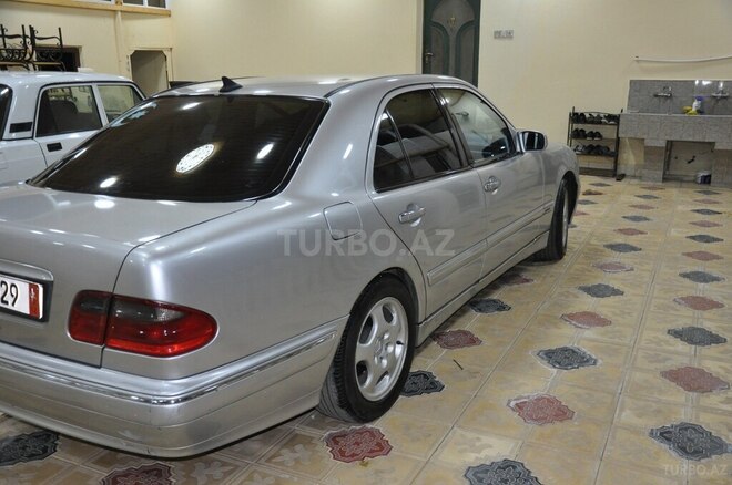 Mercedes E 200 2000, 390,000 km - 2.0 l - Gəncə