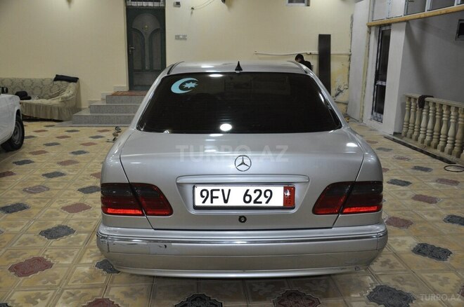 Mercedes E 200 2000, 390,000 km - 2.0 l - Gəncə
