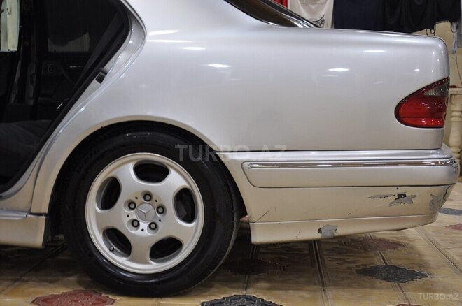 Mercedes E 200 2000, 390,000 km - 2.0 l - Gəncə