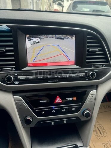 Hyundai Elantra 2018, 102,000 km - 2.0 l - Bakı