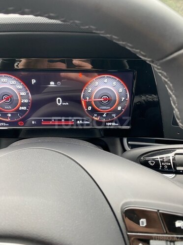 Hyundai Elantra-15