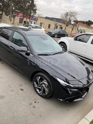 Hyundai Elantra-6