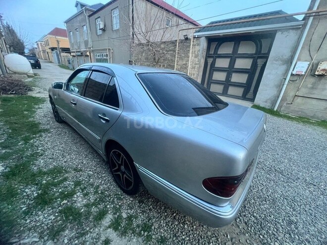 Mercedes E 220 d 1999, 283,000 km - 2.2 л - Bakı