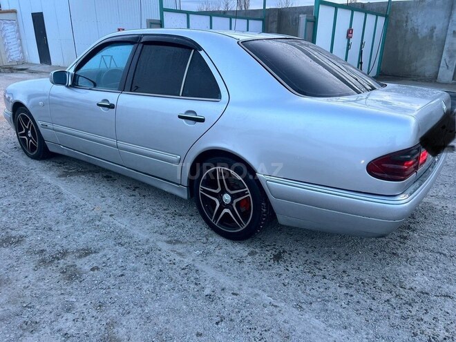 Mercedes E 220 d 1999, 283,000 km - 2.2 л - Bakı