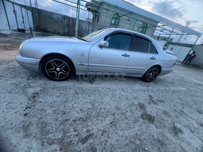 Mercedes E 220 d 1999, 283,000 km - 2.2 л - Bakı