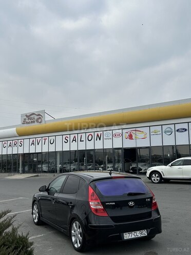 Hyundai i30 2010, 228,000 km - 1.4 l - Bakı