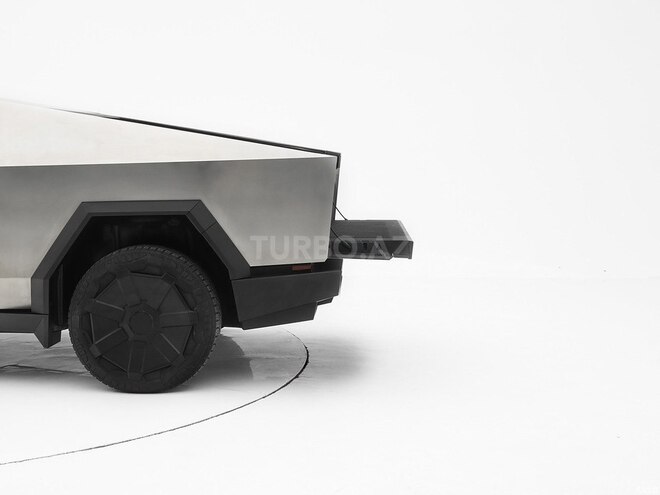 Tesla Cybertruck-7