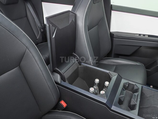 Tesla Cybertruck-15