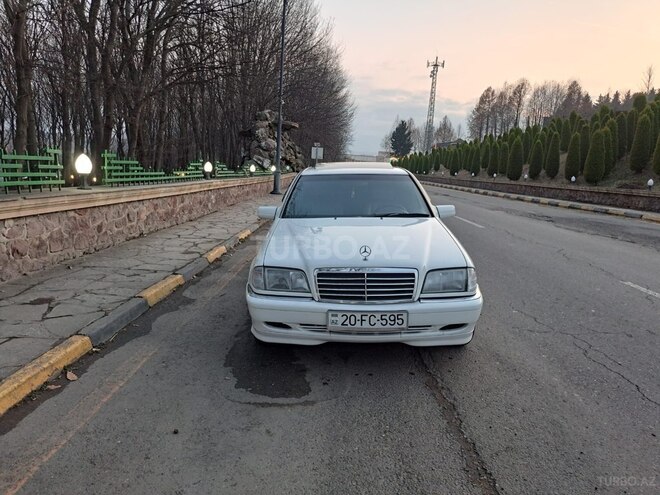 Mercedes C 230 1998, 210,000 km - 2.3 l - Tovuz