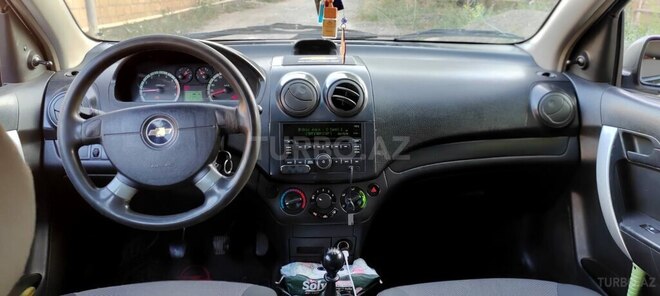 Chevrolet Aveo-3