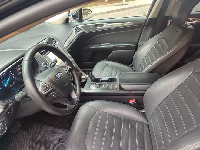Ford Fusion (North America)-18
