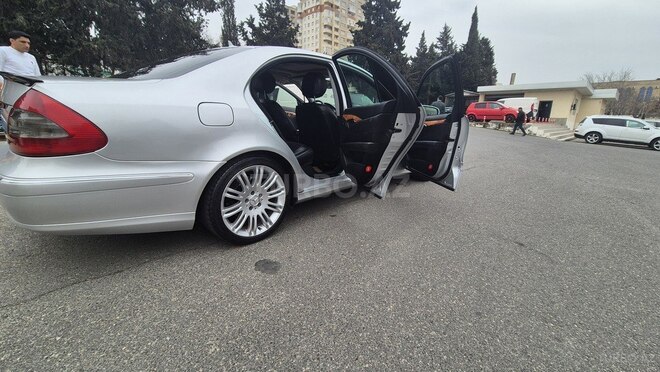 Mercedes E 350 2007, 286,000 km - 3.5 l - Bakı