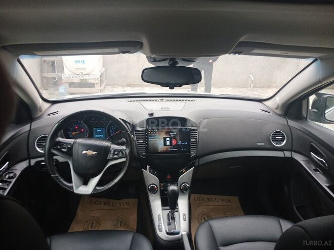 Chevrolet Cruze-5