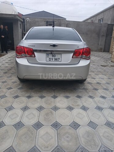 Chevrolet Cruze-2