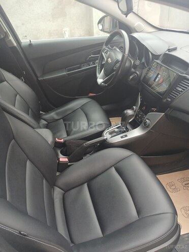Chevrolet Cruze-8